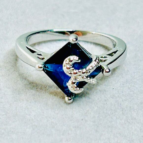 Dark Blue Silver Tone Design Over Stone Ring Size 7 - Picture 3 of 6